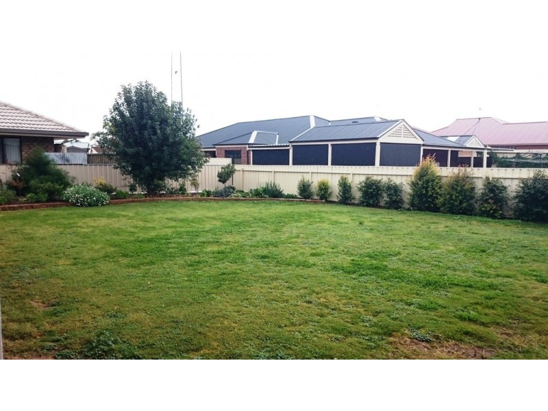 100 Bay Road, Moonta Bay SA 5558