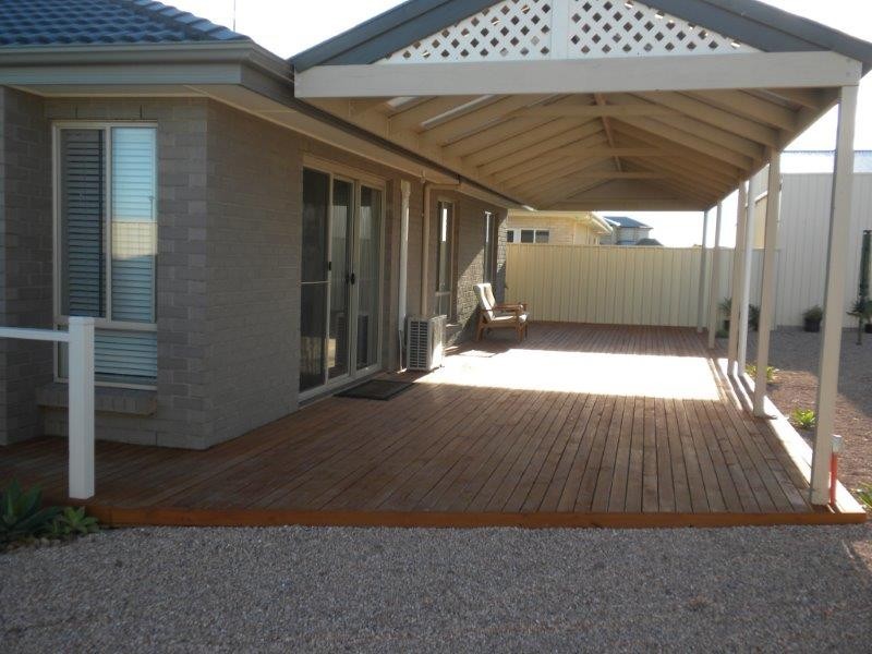 14 Keen Street, Moonta Bay SA 5558