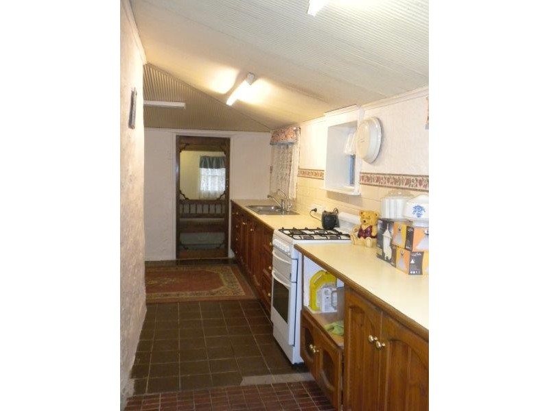 7 Deeble Street, Moonta Mines SA 5558