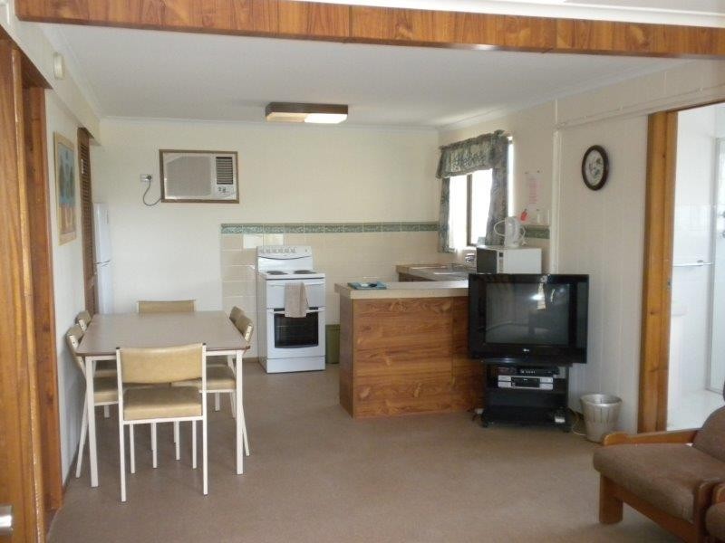 10 Percy Street, Moonta Bay SA 5558