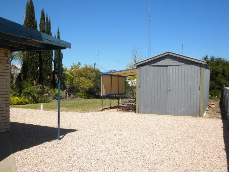 10 Percy Street, Moonta Bay SA 5558