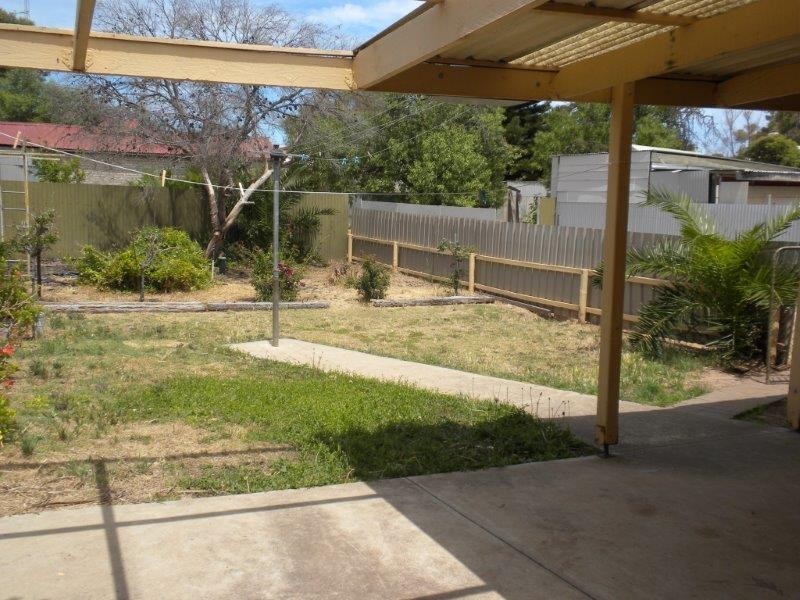 69 Caroline Street, Moonta SA 5558