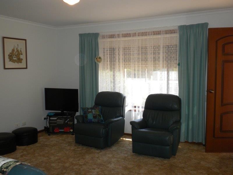 89 George Street, Moonta SA 5558