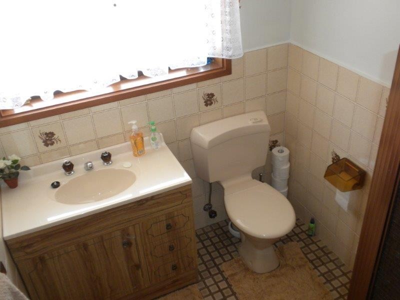 89 George Street, Moonta SA 5558