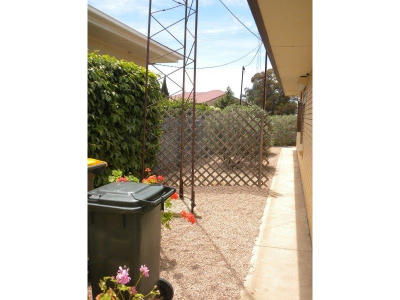 89 George Street, Moonta SA 5558