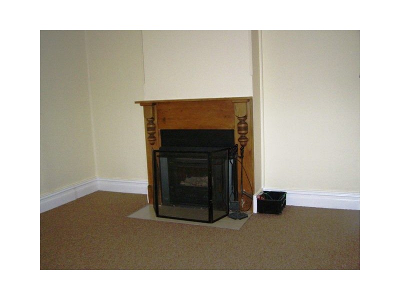 8 Caroline street, Maitland SA 5573