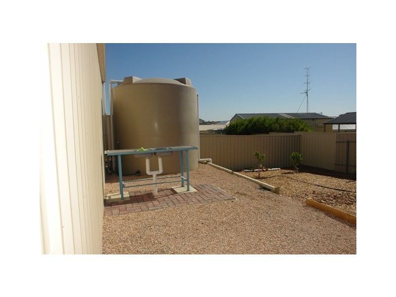 6 Hosking Place, Moonta Bay SA 5558