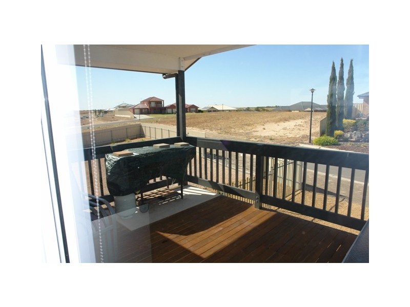 6 Hosking Place, Moonta Bay SA 5558