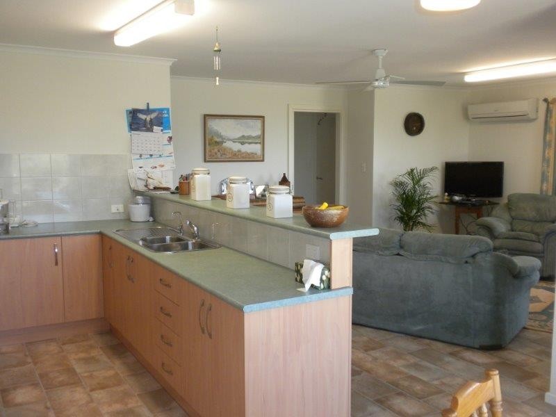 6 Murrin Street, Moonta Bay SA 5558