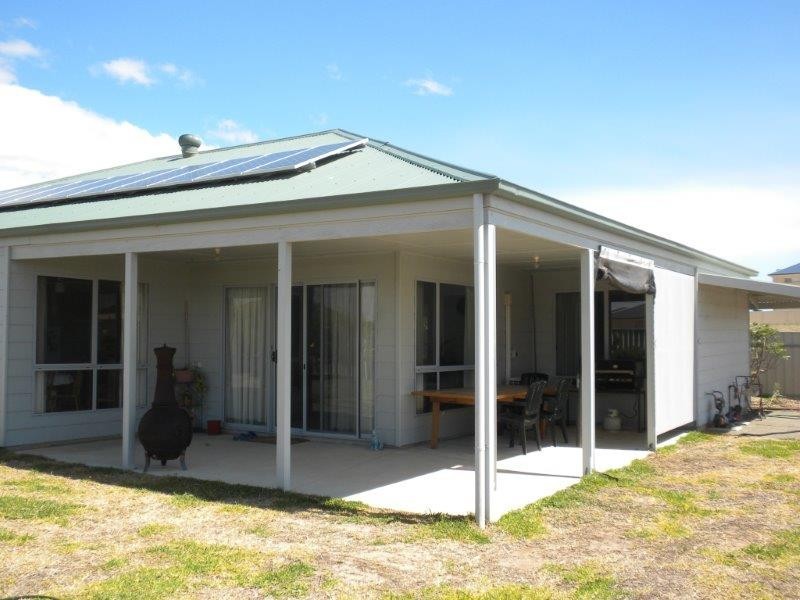 6 Murrin Street, Moonta Bay SA 5558
