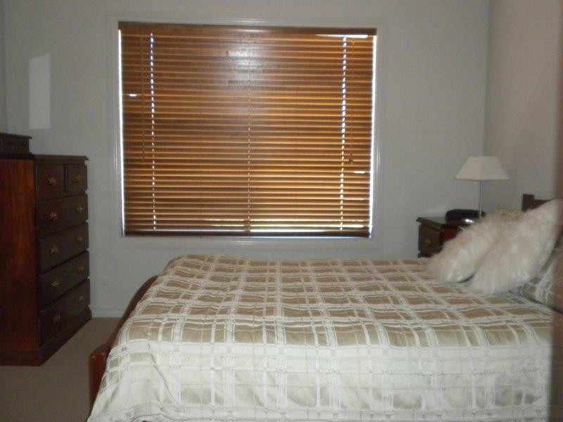 15 Brokenshire Street, Moonta Bay SA 5558