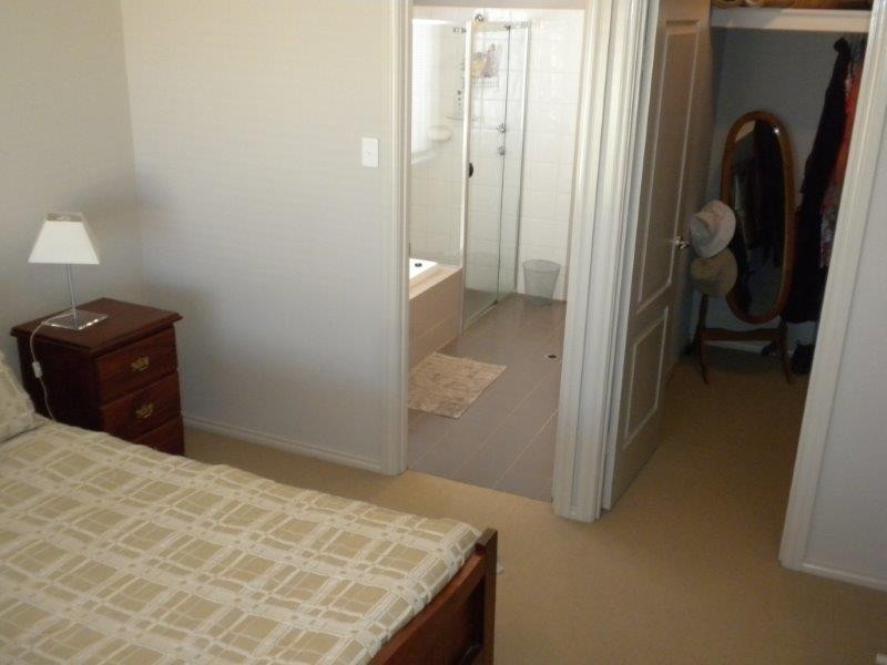 15 Brokenshire Street, Moonta Bay SA 5558