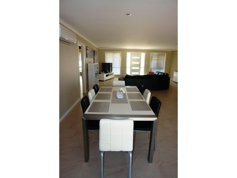 23 Moontana Ave, Moonta Bay SA 5558