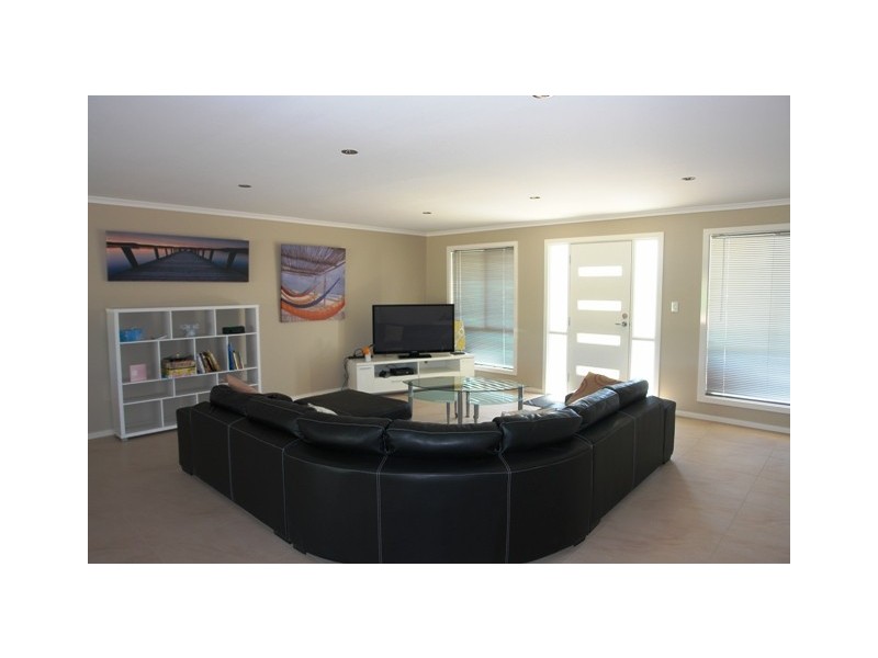 23 Moontana Ave, Moonta Bay SA 5558