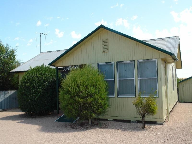 21 Cambridge Street, Moonta Bay SA 5558
