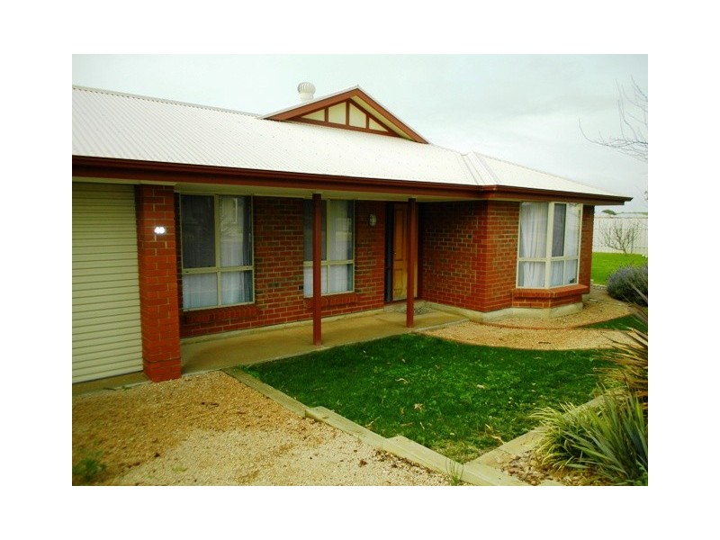 40 Moontana Avenue, Moonta Bay SA 5558