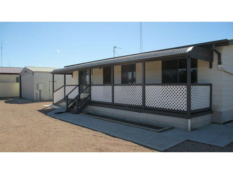 15 Moonta Road, Moonta Bay SA 5558