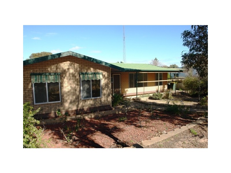 18 Lucy Street, Moonta Bay SA 5558