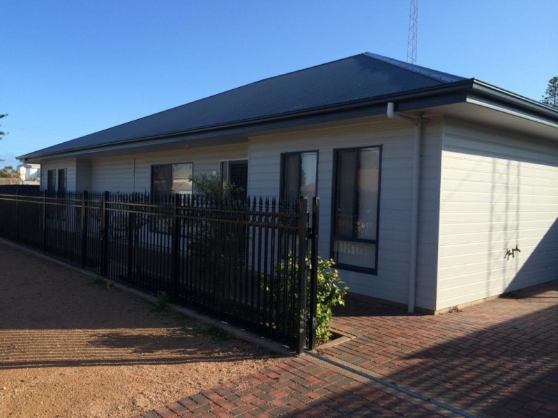 11 Clara Street, Wallaroo SA 5556