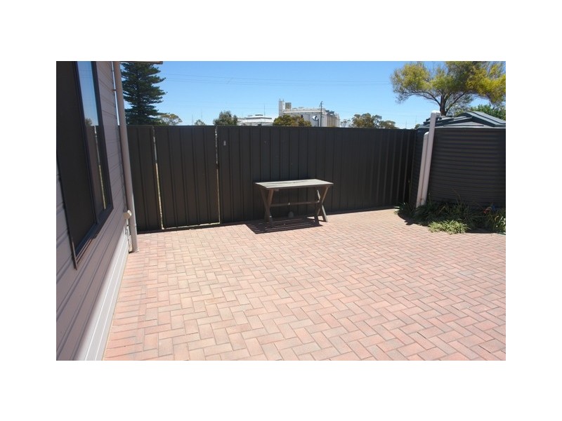 11 Clara Street, Wallaroo SA 5556