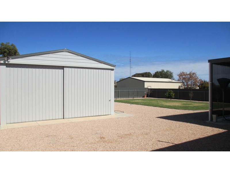 15 Andrew Street, Moonta Bay SA 5558