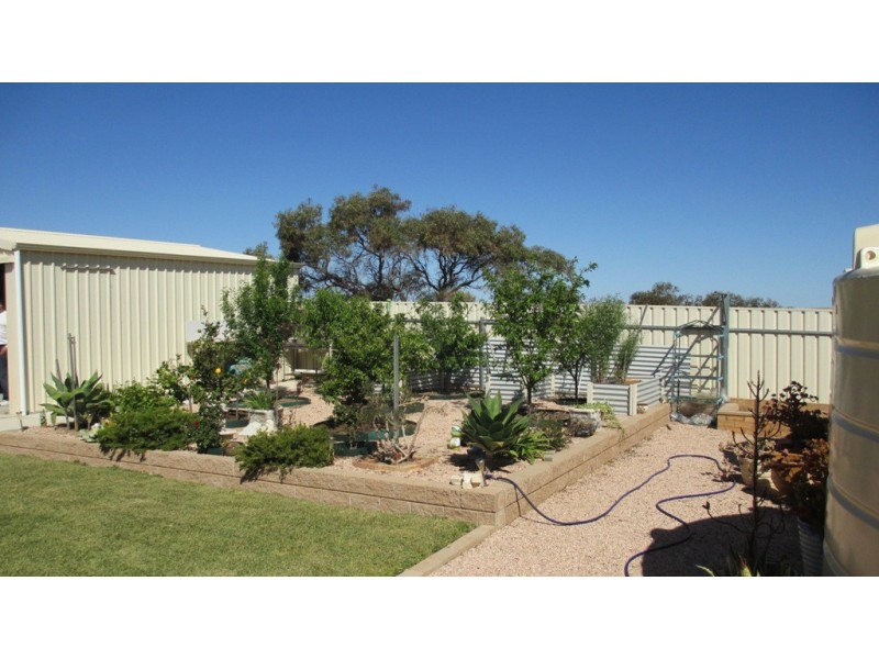 4 Freeman Court, Moonta Bay SA 5558