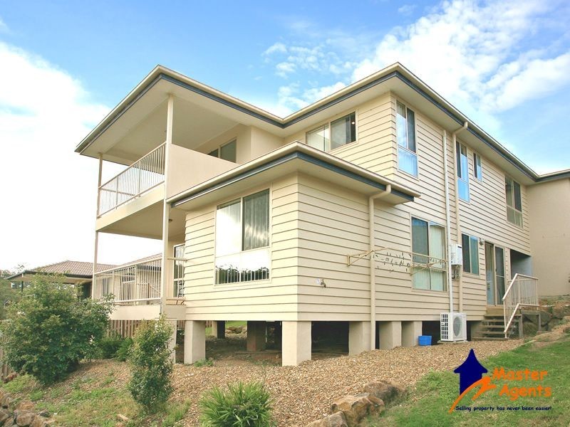 12 Chesterton Street, Pacific Pines QLD 4211