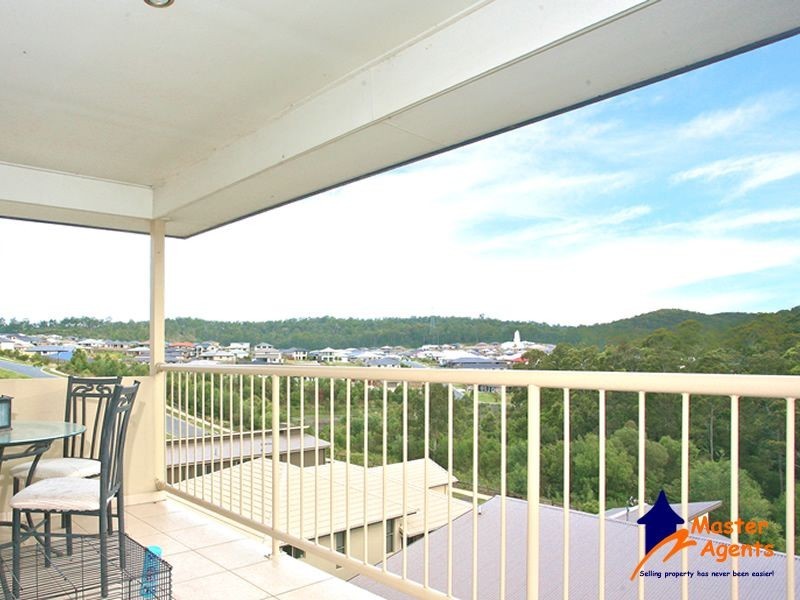 12 Chesterton Street, Pacific Pines QLD 4211