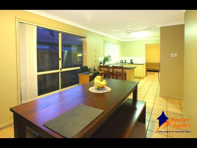 37 Trade Winds Drive, Helensvale QLD 4212