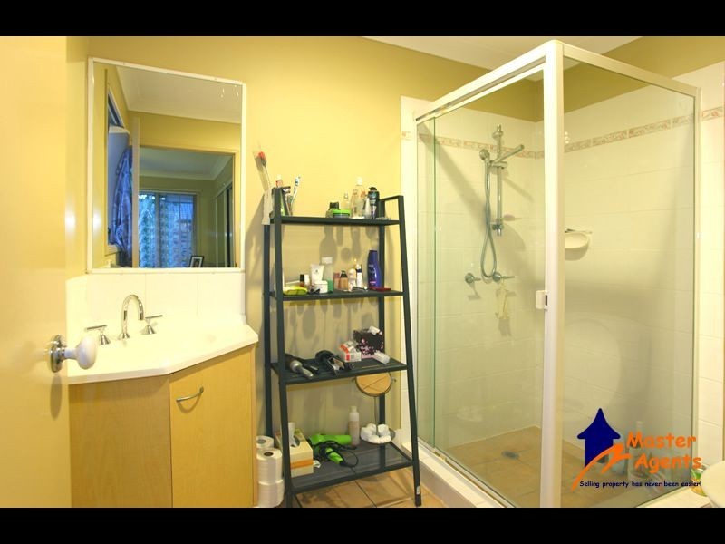 37 Trade Winds Drive, Helensvale QLD 4212