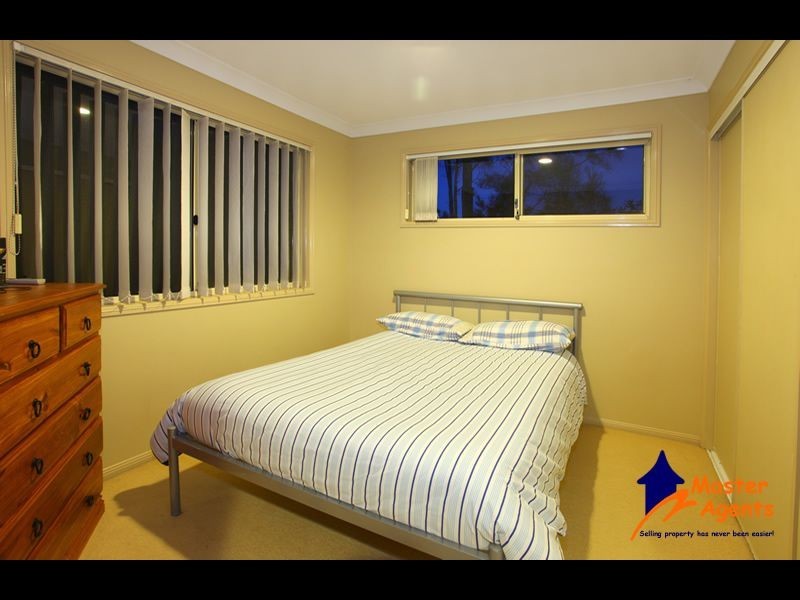 37 Trade Winds Drive, Helensvale QLD 4212