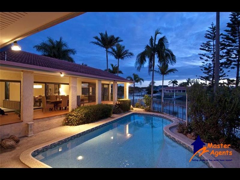 22 Binda Place, Sorrento QLD 4217