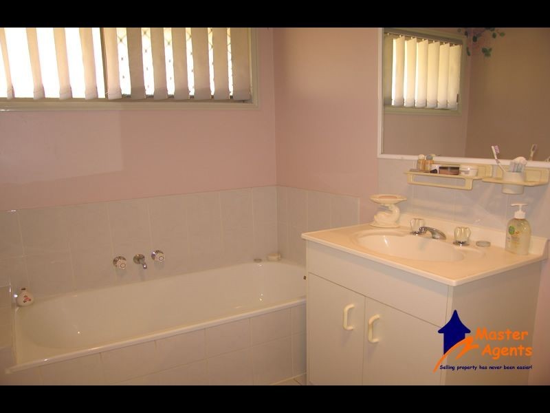 17/74 Mattocks Road, Varsity Lakes QLD 4227