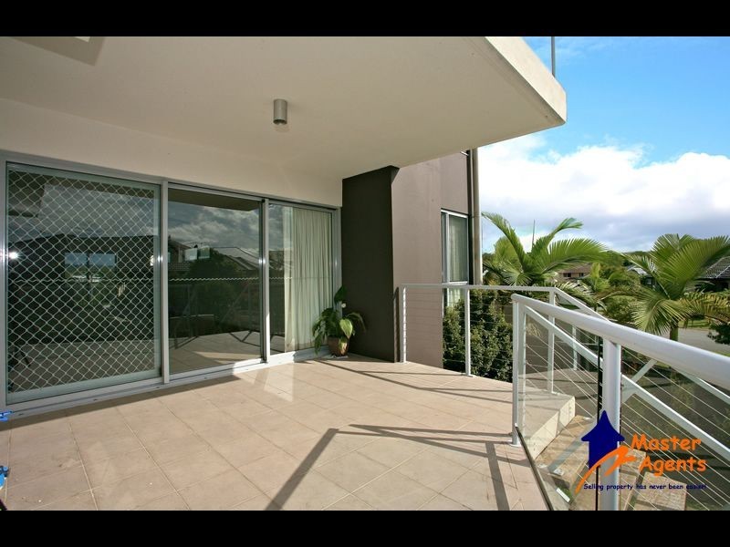 30/137 Scottsdale Drive, Robina QLD 4226