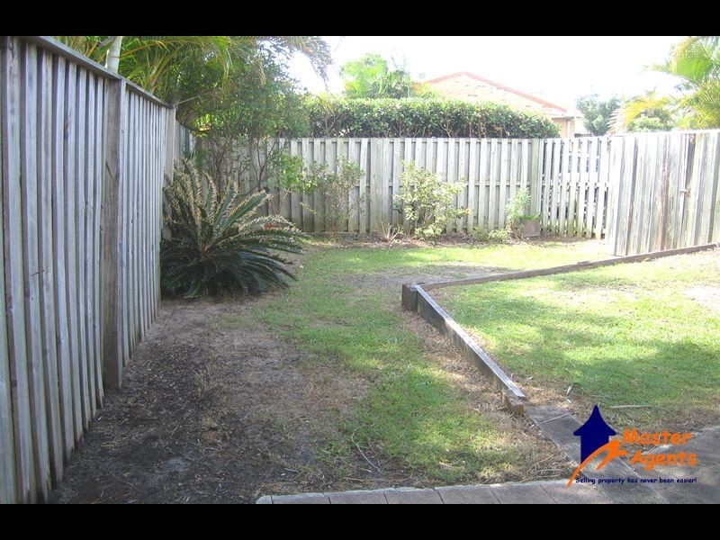 1/3 Woburn Place, Burleigh Waters QLD 4220