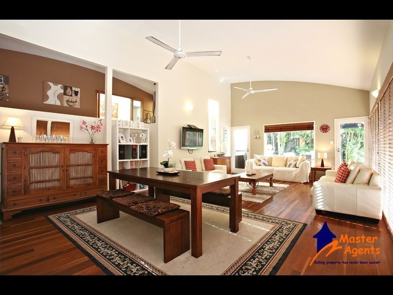 7 Keryn Close, Worongary QLD 4213