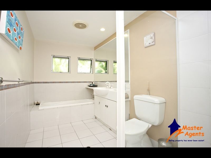 7 Keryn Close, Worongary QLD 4213