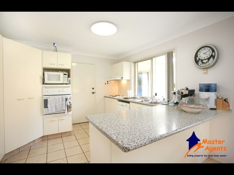 4 Glastonbury Drive, Mudgeeraba QLD 4213