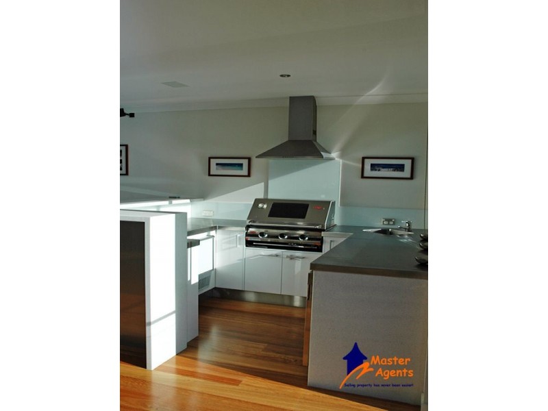 4 Paradise Place, Surfers Paradise QLD 4217