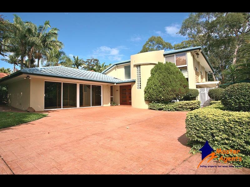 20 Banff Court, Robina QLD 4226