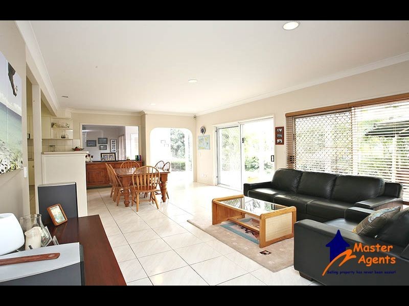 20 Banff Court, Robina QLD 4226