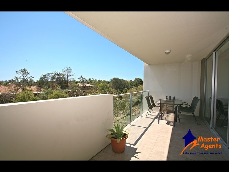 12 Executive Drive, Burleigh Waters QLD 4220