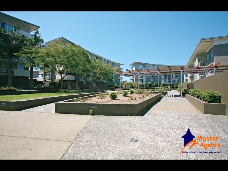 12 Executive Drive, Burleigh Waters QLD 4220