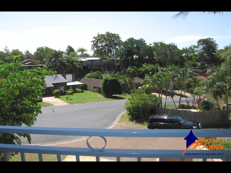 1 Balcatta Court, Elanora QLD 4221