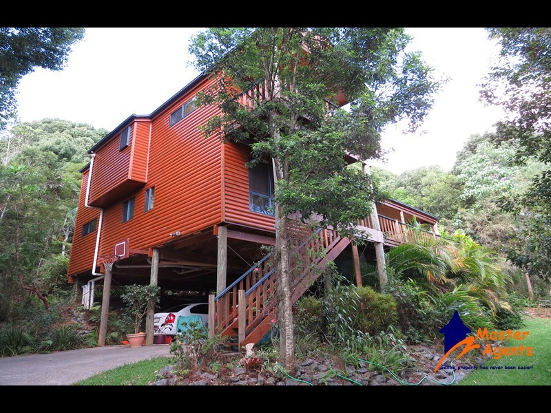 8 Yarra Court, Tallebudgera Valley QLD 4228