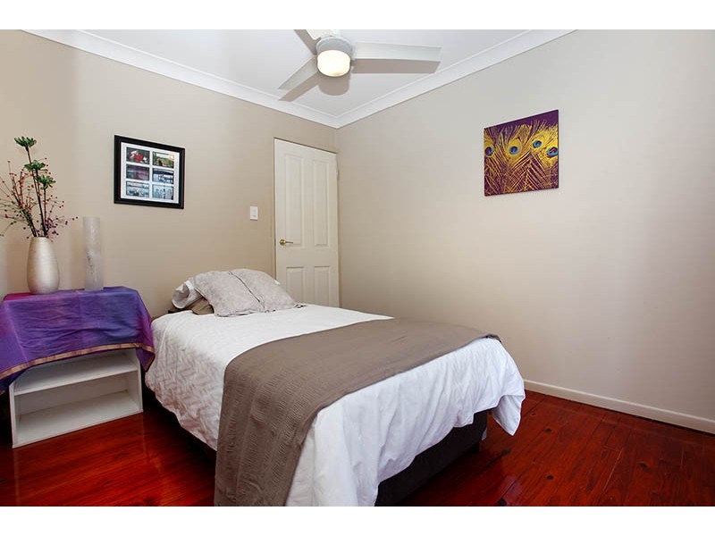 65 Oakleaf Street, Eight Mile Plains QLD 4113