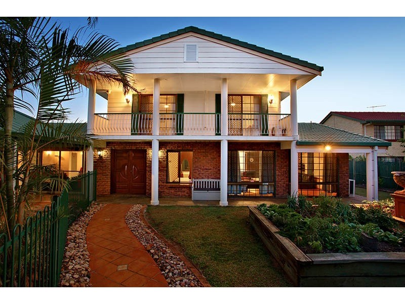 65 Oakleaf Street, Eight Mile Plains QLD 4113