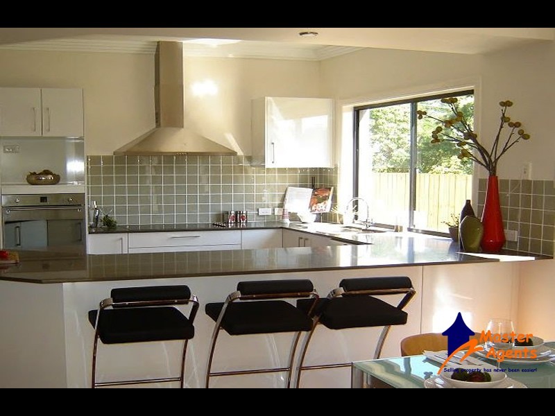 132 McIlwraith Ave, Norman Park QLD 4170