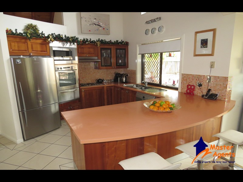 90 Thorngate Drive, Robina QLD 4226