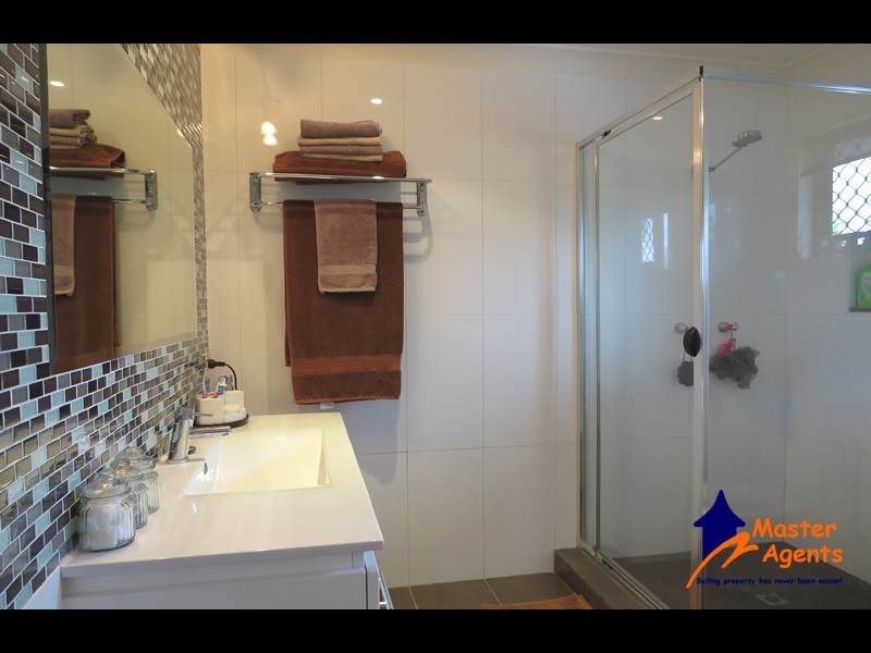 90 Thorngate Drive, Robina QLD 4226